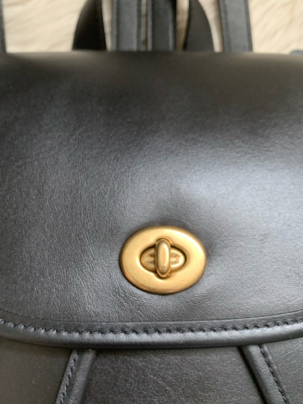 Coach Originals Turnlock Backpack Leather Black - Picture 11 of 15